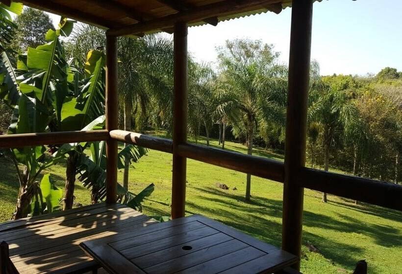 هتل Yacaratia Lodge