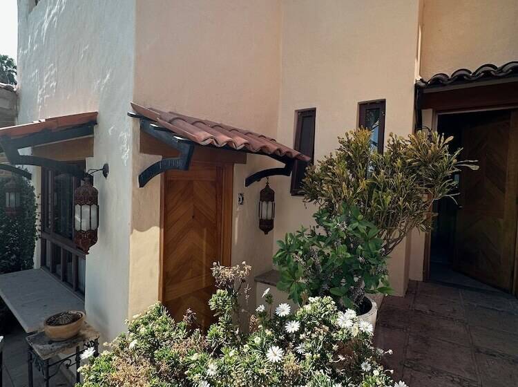 Lindo Ajijic B&b