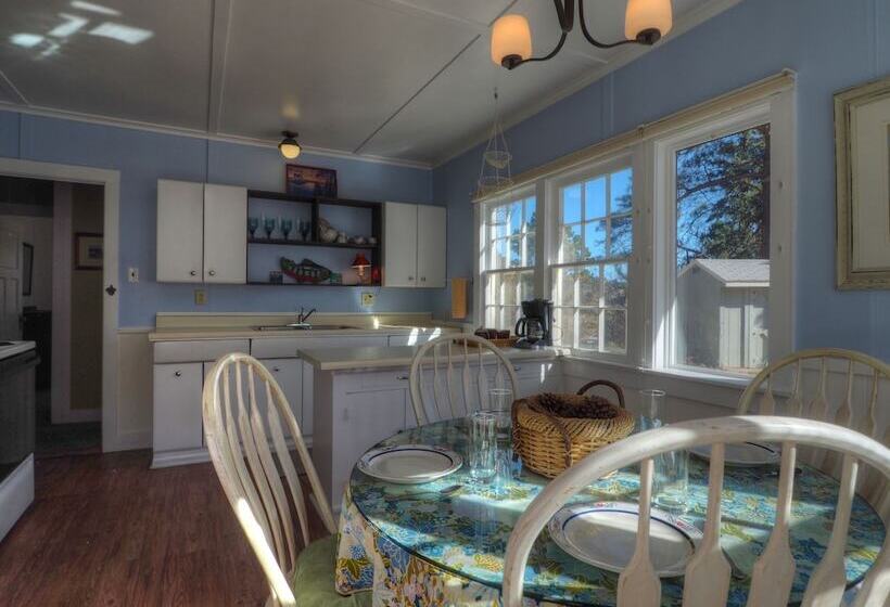 Murphy S Riverside    Ev #3178 2 Bedroom Cottage By Redawning