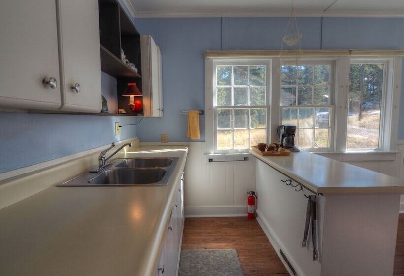 Murphy S Riverside    Ev #3178 2 Bedroom Cottage By Redawning