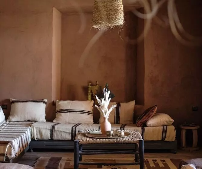 پانسیون Kasbah Ait Isfoul