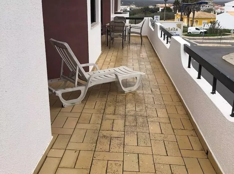 پانسیون Quartos E Apartamentos Atalaia