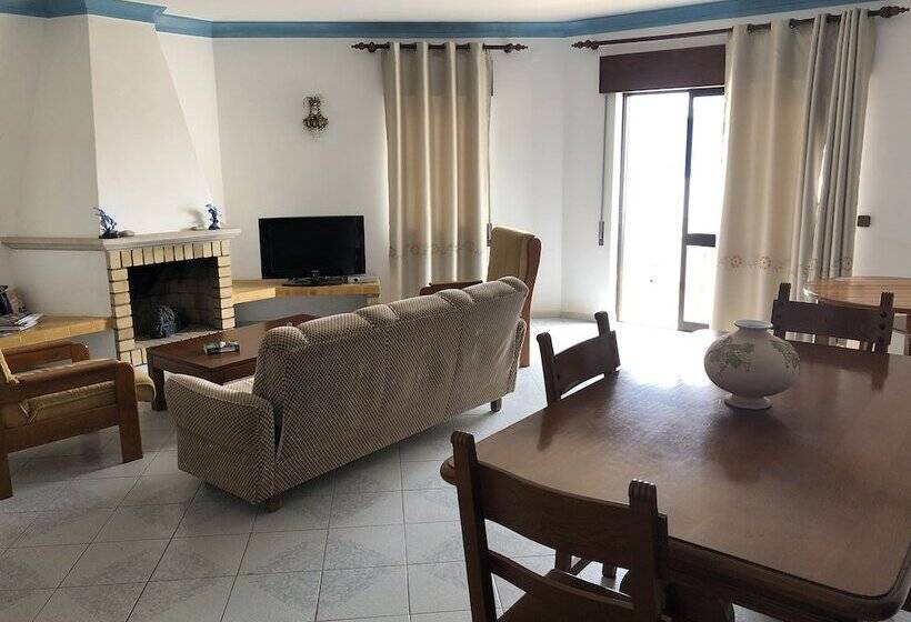 پانسیون Quartos E Apartamentos Atalaia