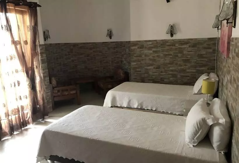 پانسیون Quartos E Apartamentos Atalaia