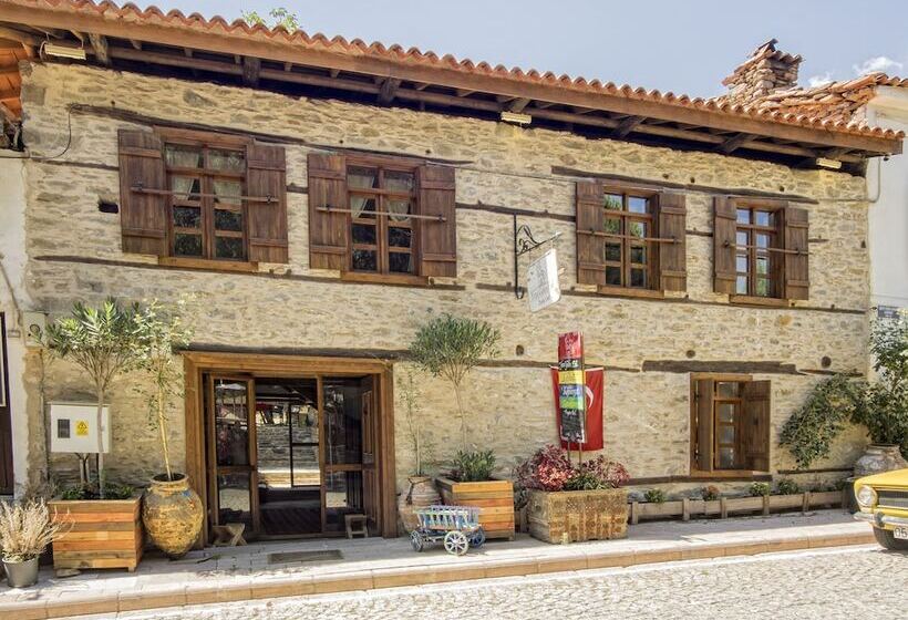 بنسيون Yeni Gelin Evi