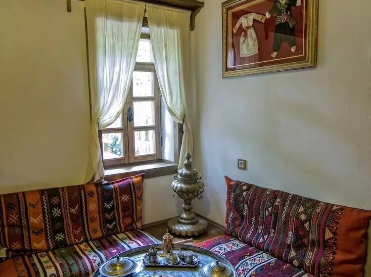 Majatalo Yeni Gelin Evi