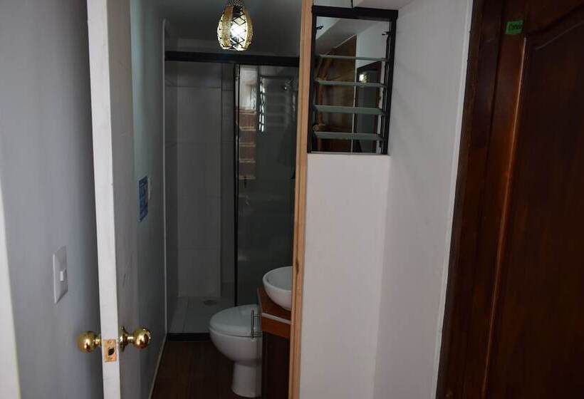 旅馆 The Chusay Rooftop