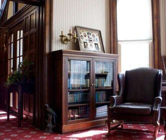 The Cozy Afghan Bed & Breakfast