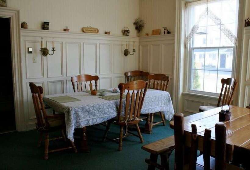 The Cozy Afghan Bed & Breakfast