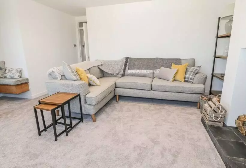 Wynding Apartment