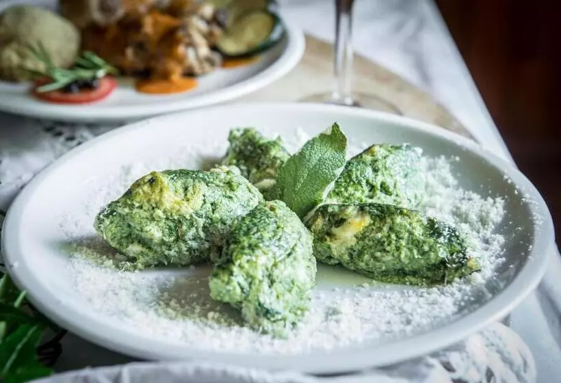 هتل Albergo Cinzia