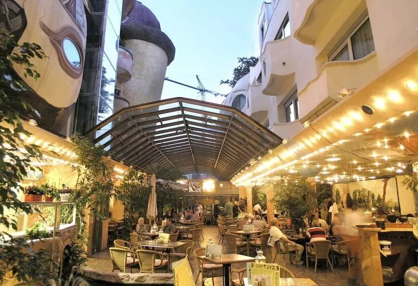 هتل Allvitalis Traum