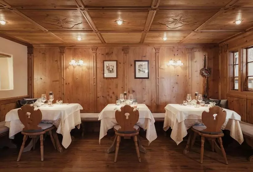 酒店 Diana Dolomites