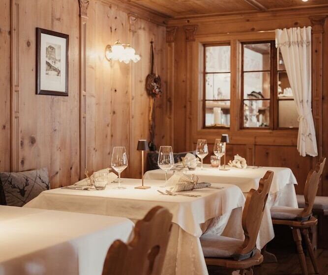 酒店 Diana Dolomites