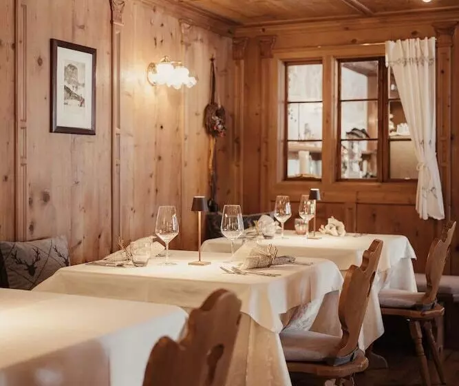 酒店 Diana Dolomites