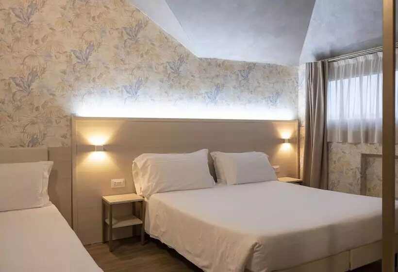 בית מלון כפרי Embassy