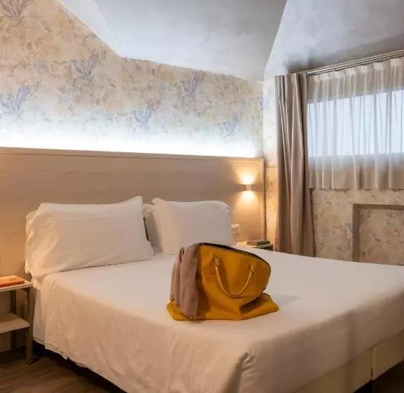 בית מלון כפרי Embassy