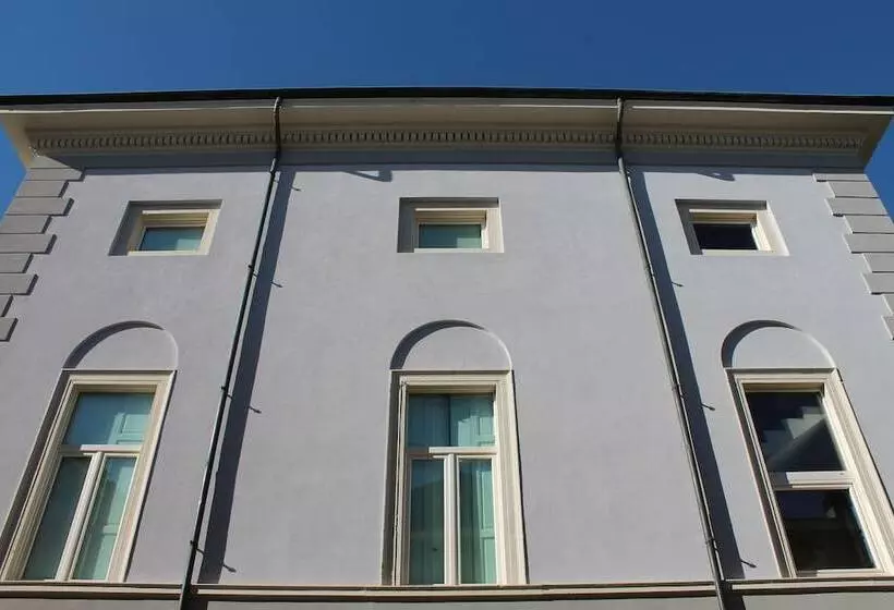 هتل Europa Varese