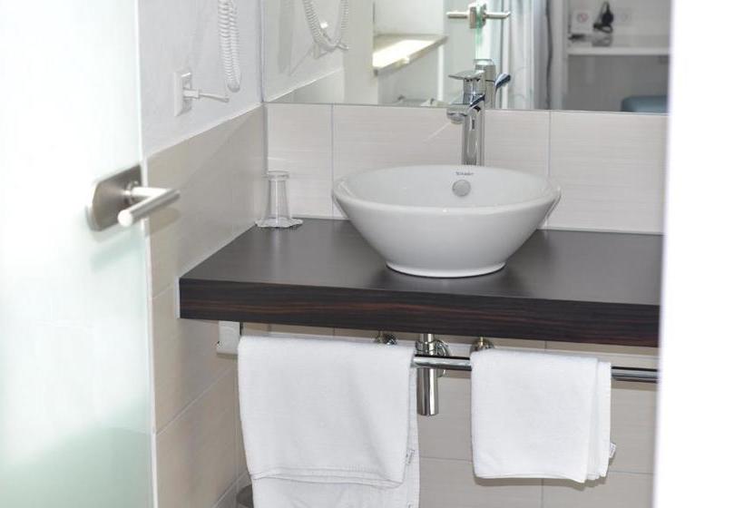 בית מלון כפרי Feyrer