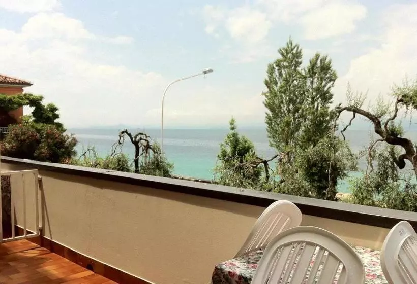 ホテル La Fraderiana