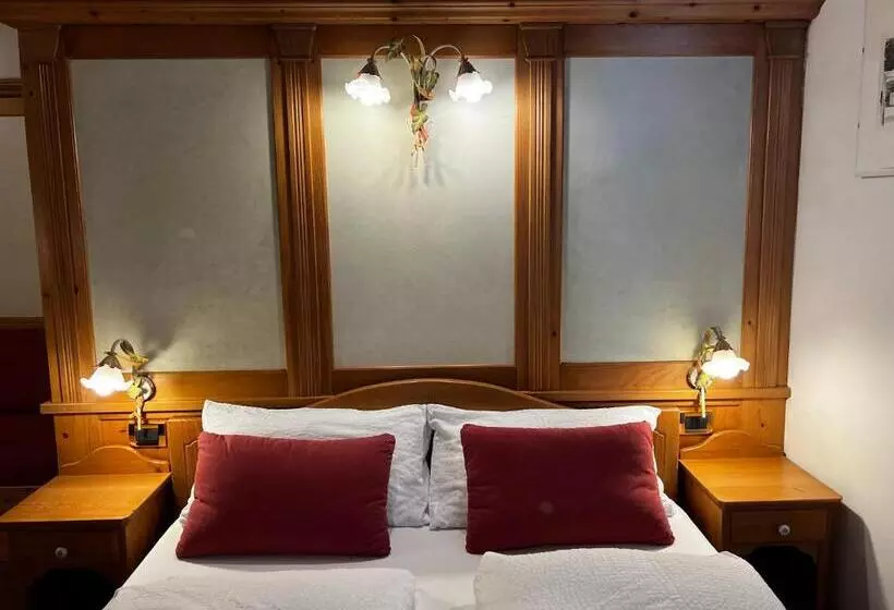 Отель Kaiserkrone Charming Retreat