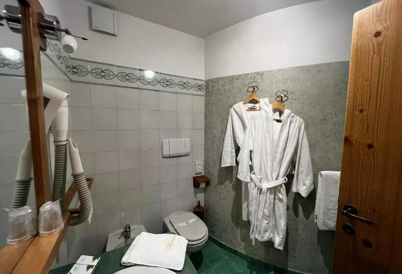 Отель Kaiserkrone Charming Retreat