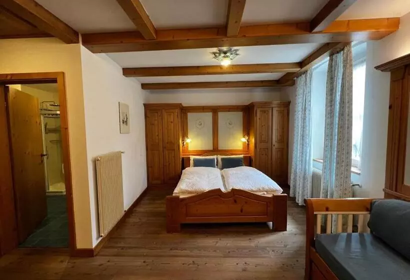 Отель Kaiserkrone Charming Retreat