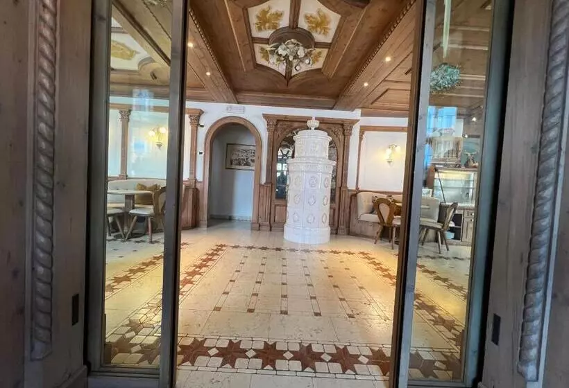 Отель Kaiserkrone Charming Retreat