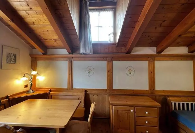 Отель Kaiserkrone Charming Retreat