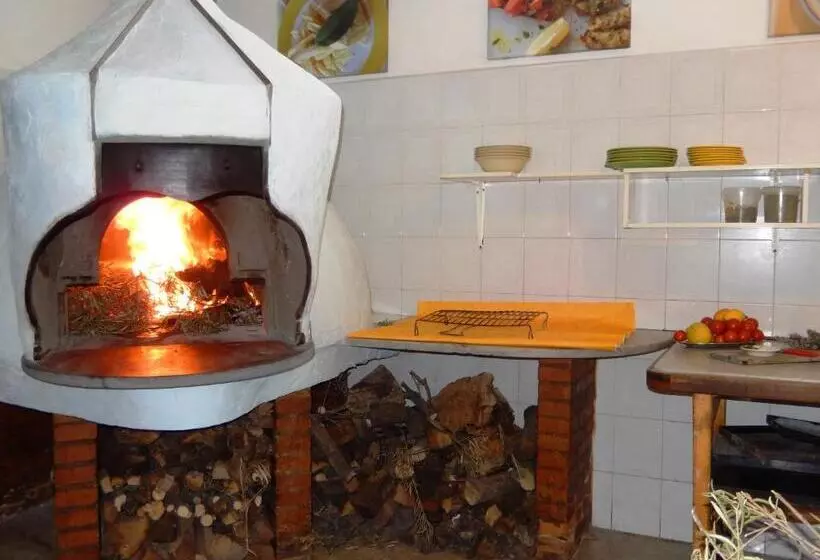 Отель Pensione 4 Stagioni