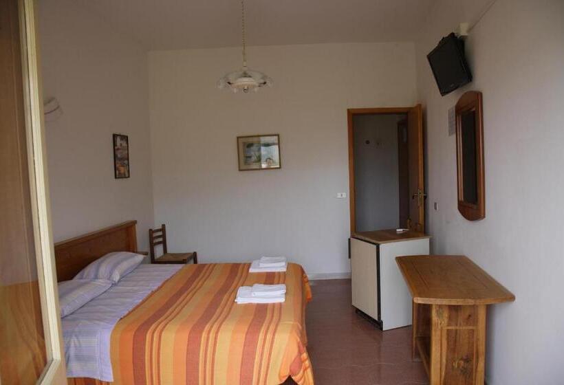 Hotel Pensione 4 Stagioni