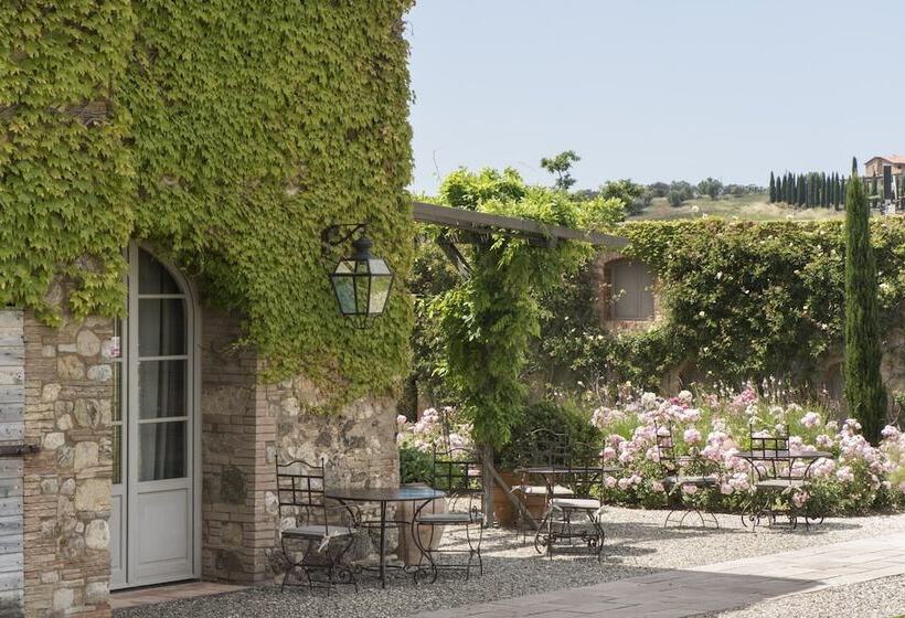 Отель Relais Sant Elena