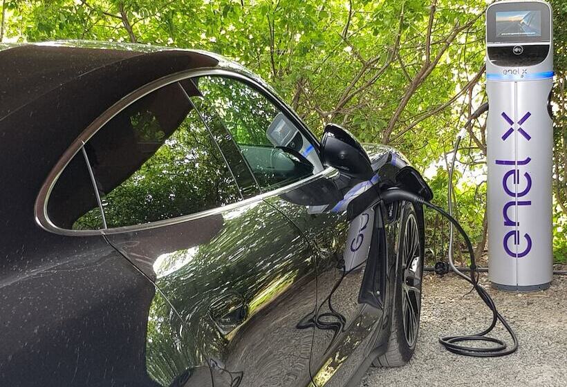 Отель Relais Sant Elena