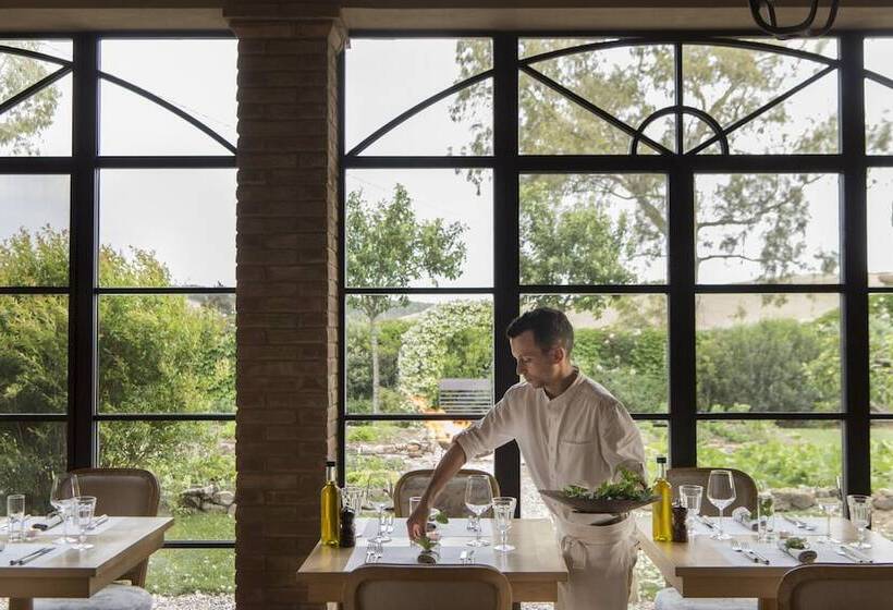 Отель Relais Sant Elena