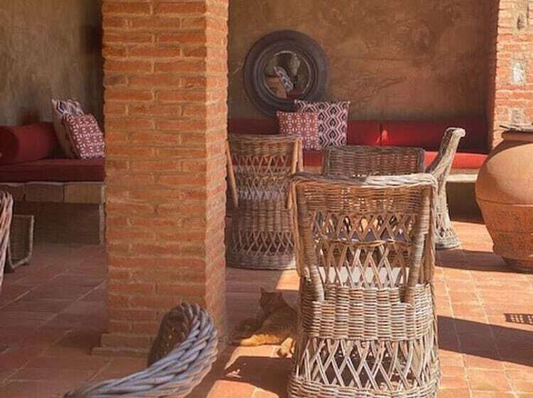 Отель Relais Sant Elena