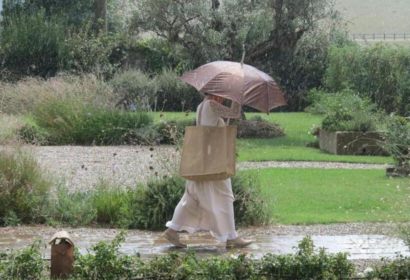 Отель Relais Sant Elena