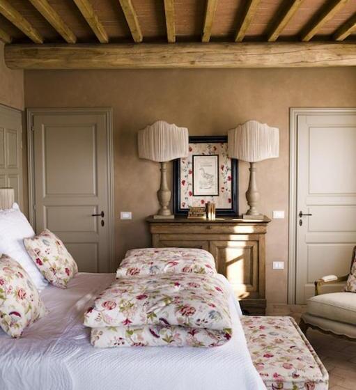 Отель Relais Sant Elena