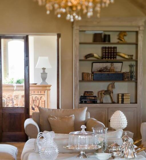 Отель Relais Sant Elena