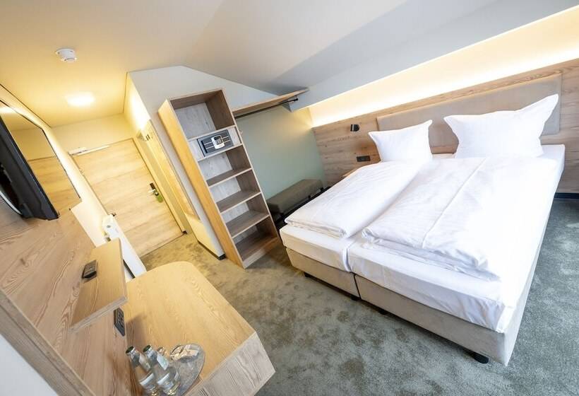 فندق Restaurant Berghof