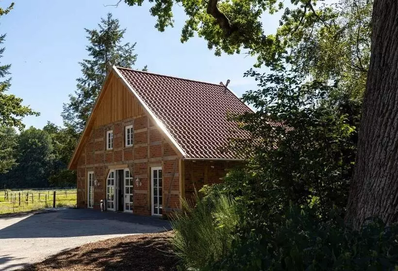 ホテル Traumzeithof