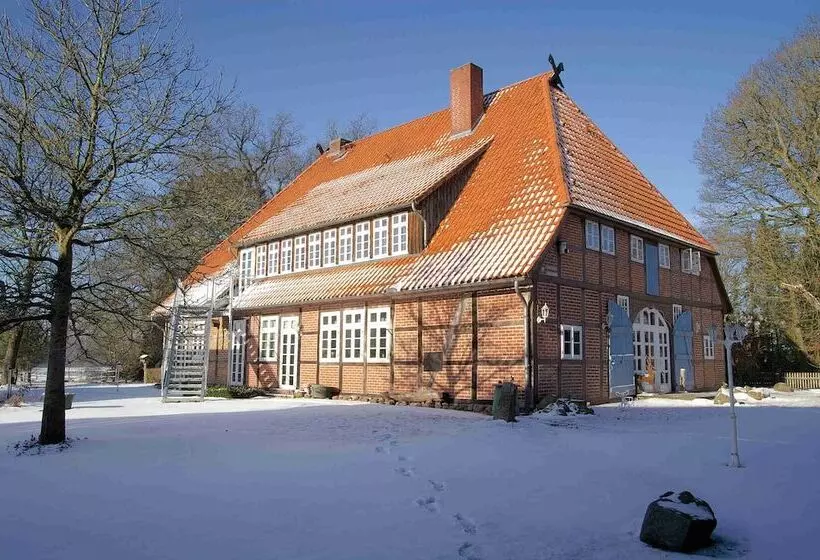 ホテル Traumzeithof