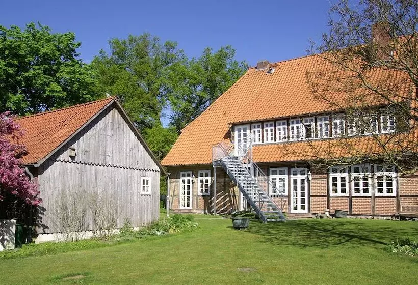 ホテル Traumzeithof