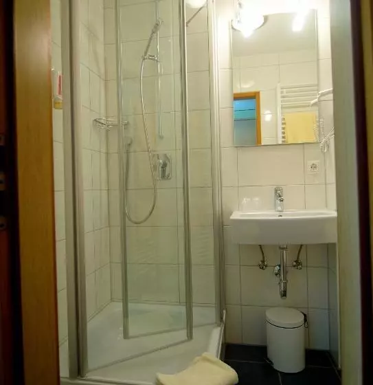 Отель Unterwirt