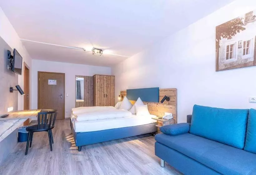 Отель Unterwirt