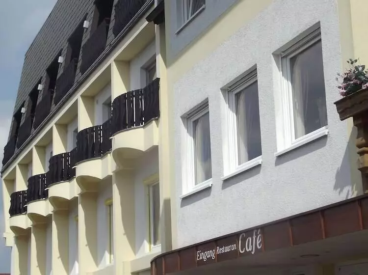 Отель Zum Weissen Lamm