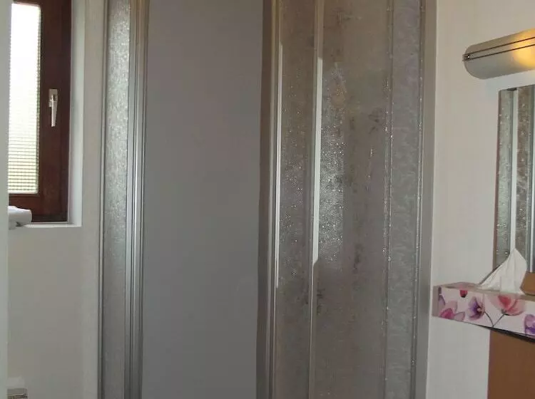 Отель Zum Weissen Lamm