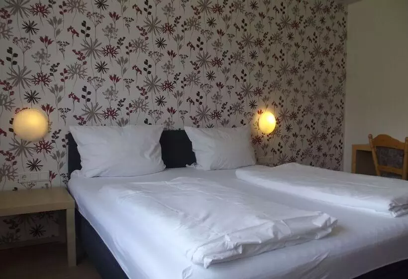 Отель Zum Weissen Lamm