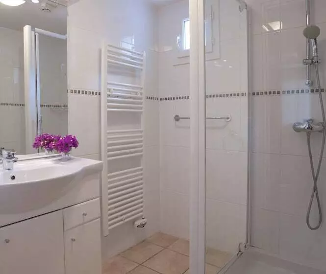 اقامتگاه Résidence Marina Di Santa Giulia