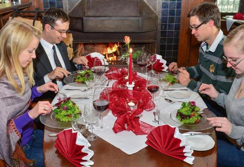 Schloss Hotel Wolfsbrunnen