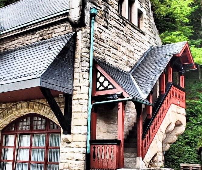 Schloss Hotel Wolfsbrunnen